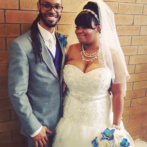 Tulle Plus Size Wedding Dress with Ruffled Skirt - Picture 1 of 2